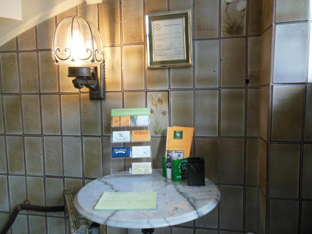 Hotel Alt-Rodenkirchen Кьолн Екстериор снимка