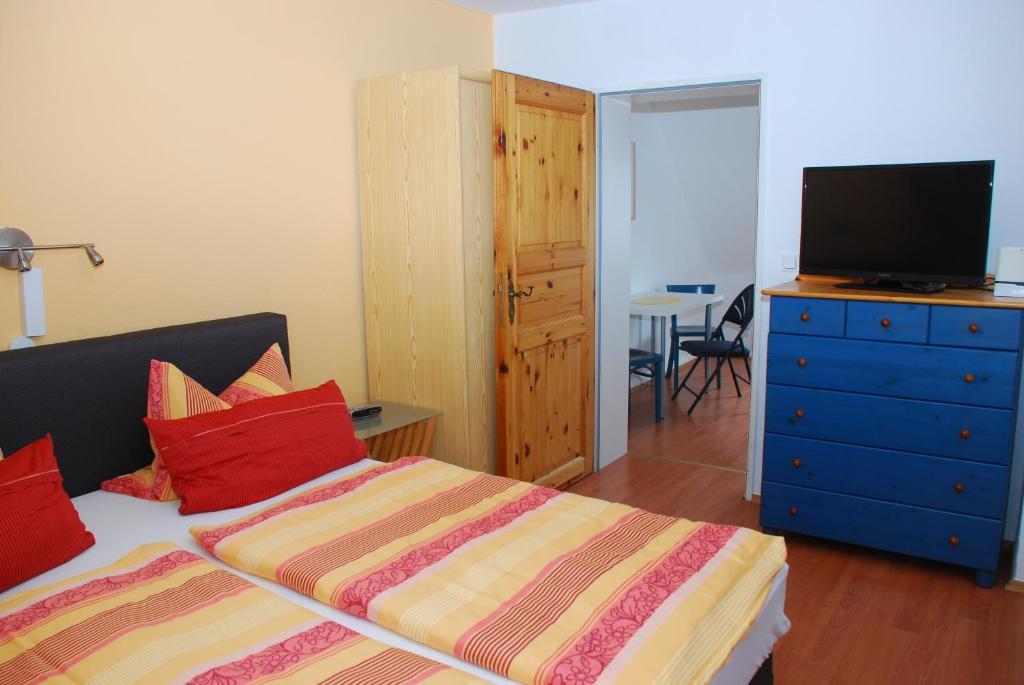 Hotel Alt-Rodenkirchen Кьолн Стая снимка