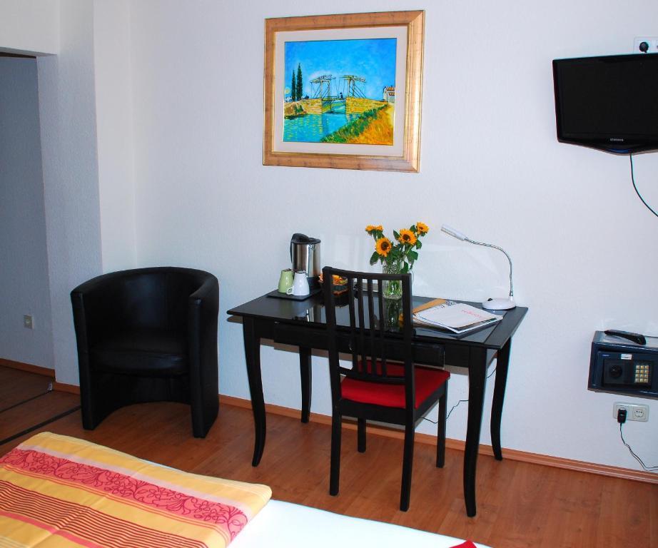 Hotel Alt-Rodenkirchen Кьолн Стая снимка
